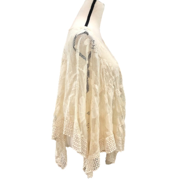 Free People Open Lace Ivory Pullover Poncho Shawl, Size O/S - Picture 4 of 7